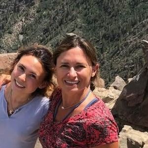 Meet your Posher, Cynthia